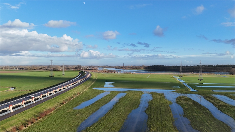 dronebeeld-hoogwatergeul-veessen-wapenveld